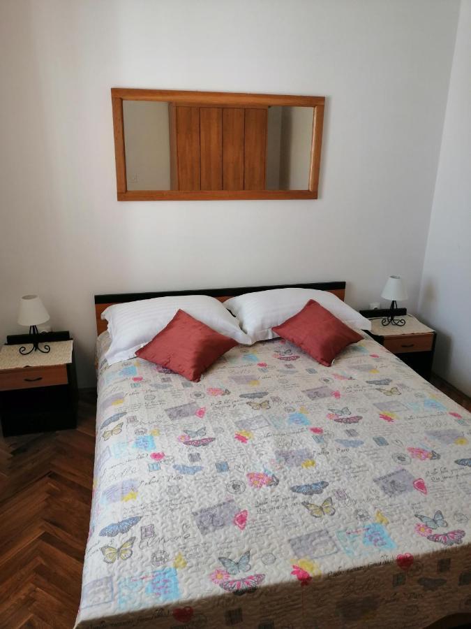 Olive Garden Accomodation Savar Exteriör bild
